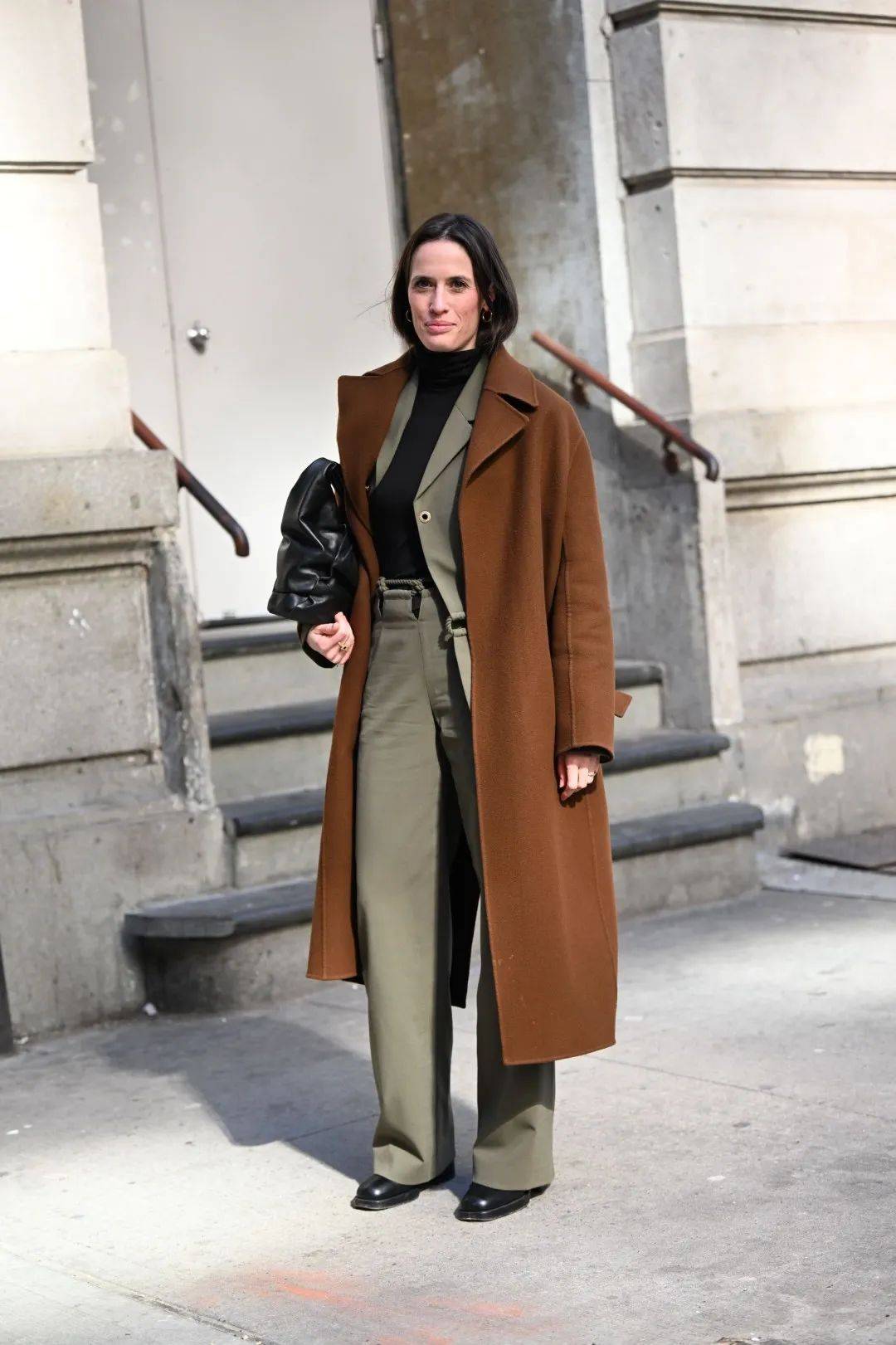 Ugg1zsFJD1Bs8F2J.jpg